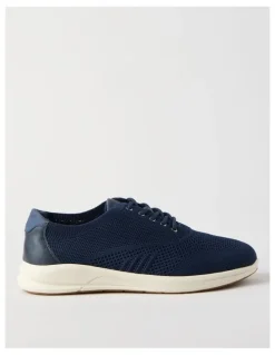 Regatta Bradley Knit Sneaker in Navy