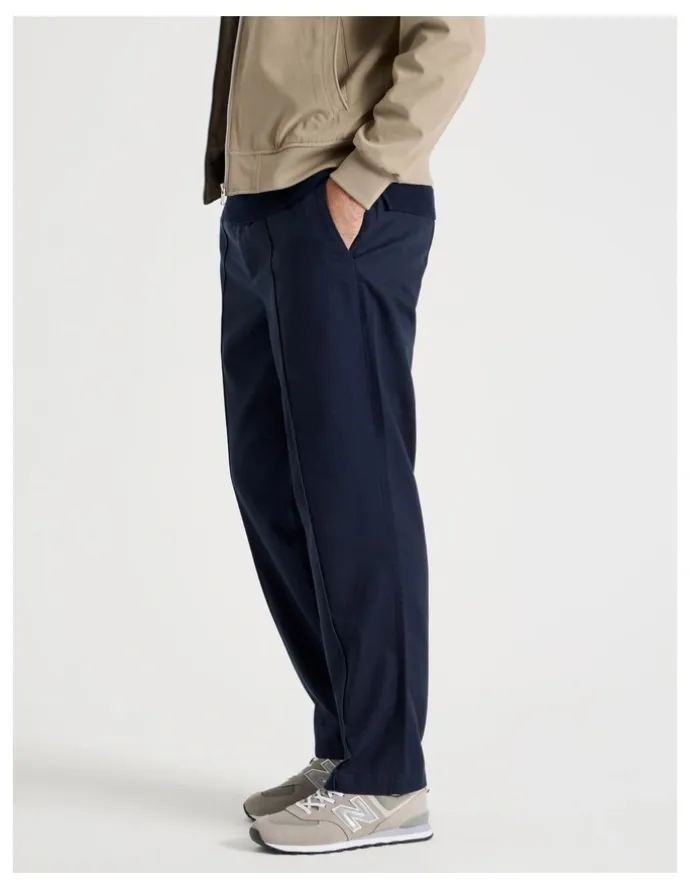 Regatta Travel Pant in Navy