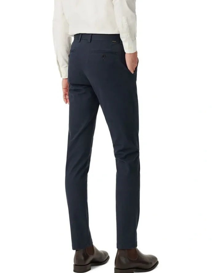 R.M.Williams Coolac Stretch Cotton Chino Pant in Navy