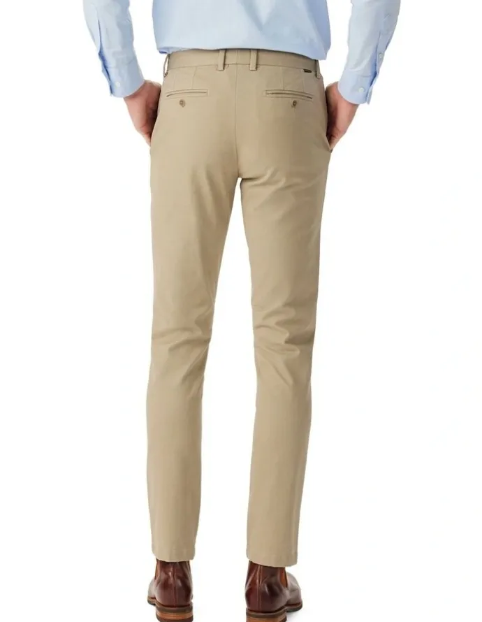 R.M.Williams Coolac Stretch Cotton Chino in Buckskin