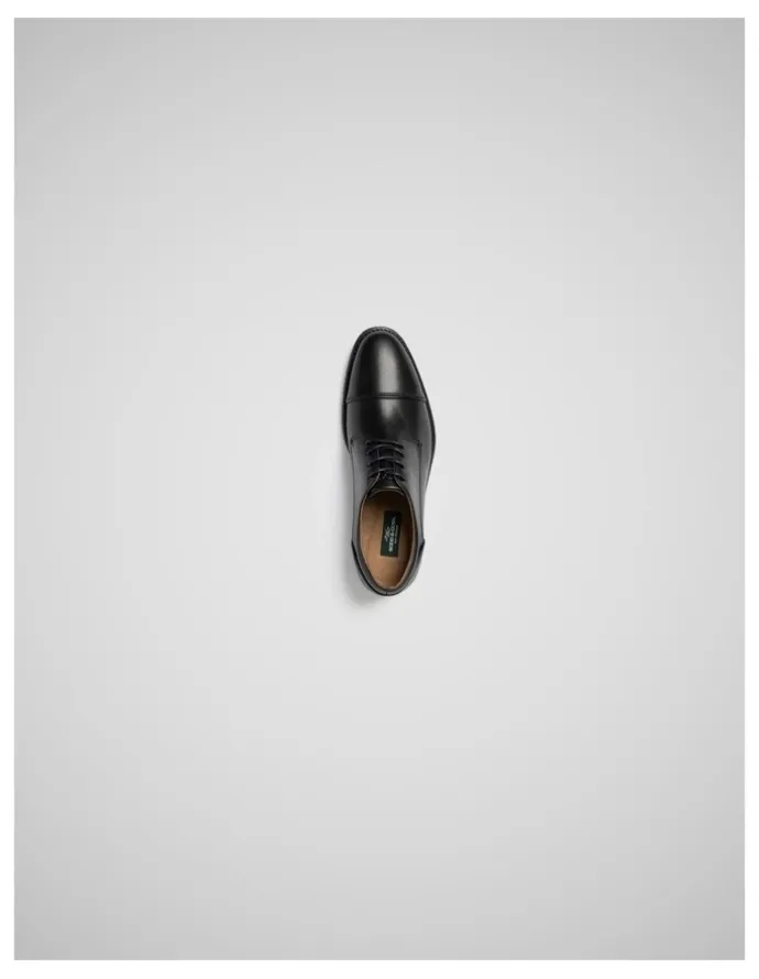 Rodd & Gunn Riverton Derby Shoe in Nero