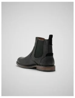 Rodd & Gunn Dargaville Chelsea Boot in Onyx