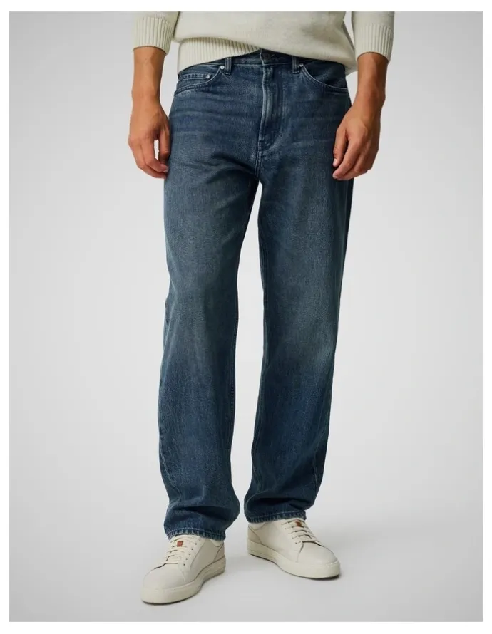 Rodd & Gunn Dunearn Regular Leg Loose Fit Jeans in Washed Indigo