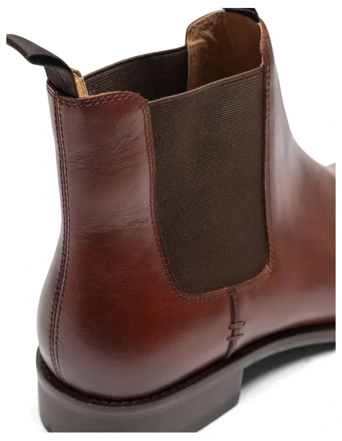 Rodd & Gunn Farmlands Chelsea Boot in Chestnut