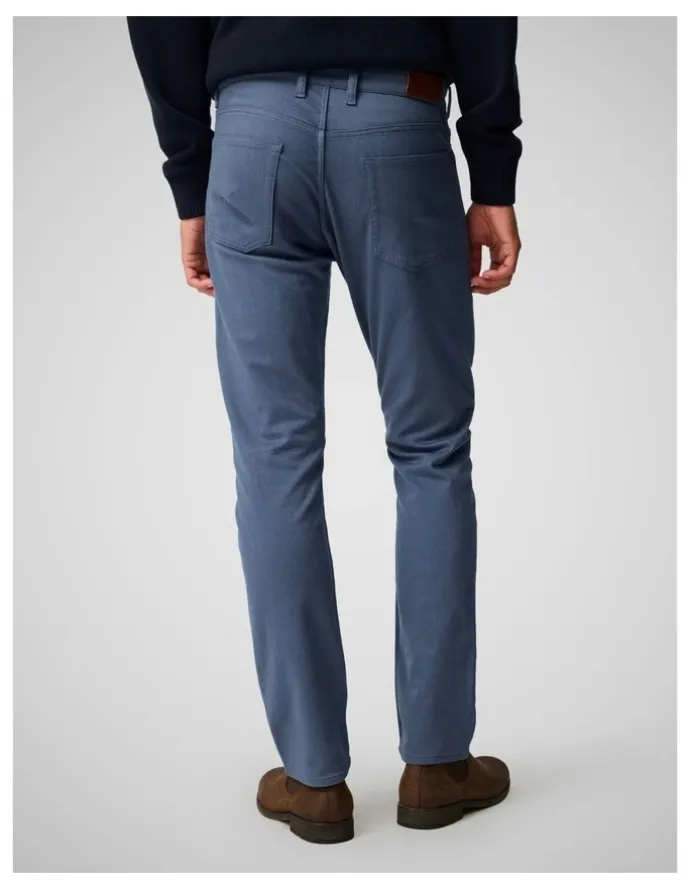 Rodd & Gunn Motion Melange Straight Fit Jean Regular Leg in Denim