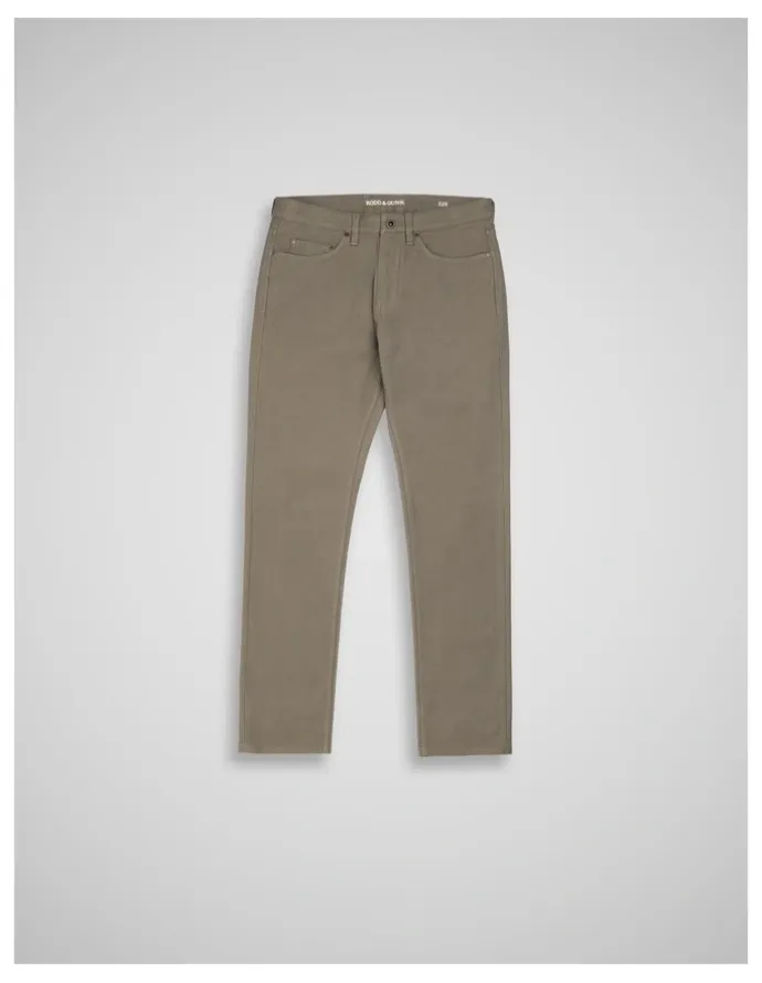 Rodd & Gunn Motion Regular2 Straight Leg Jean in Pebble