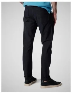 Rodd & Gunn Motion Regular 2 Straight Leg Jean in Navy
