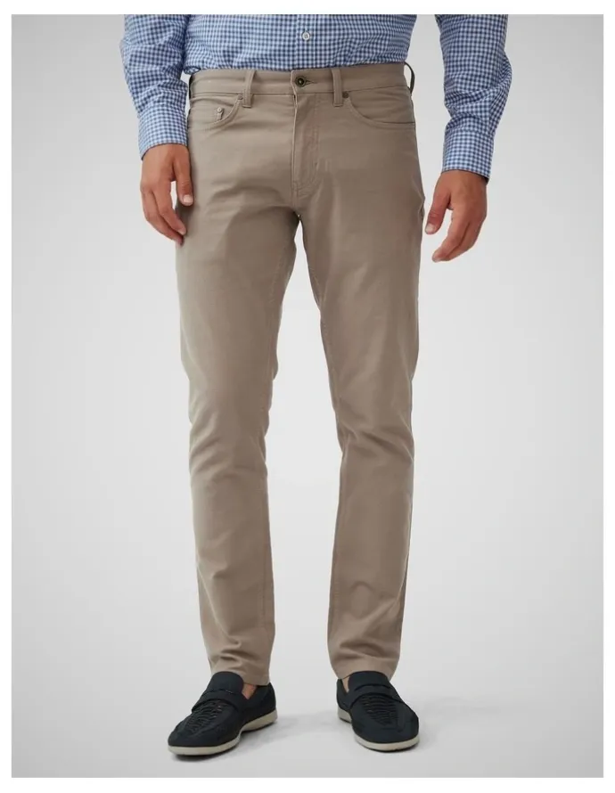 Rodd & Gunn Motion Regular 2 Straight Leg Jean in Sable