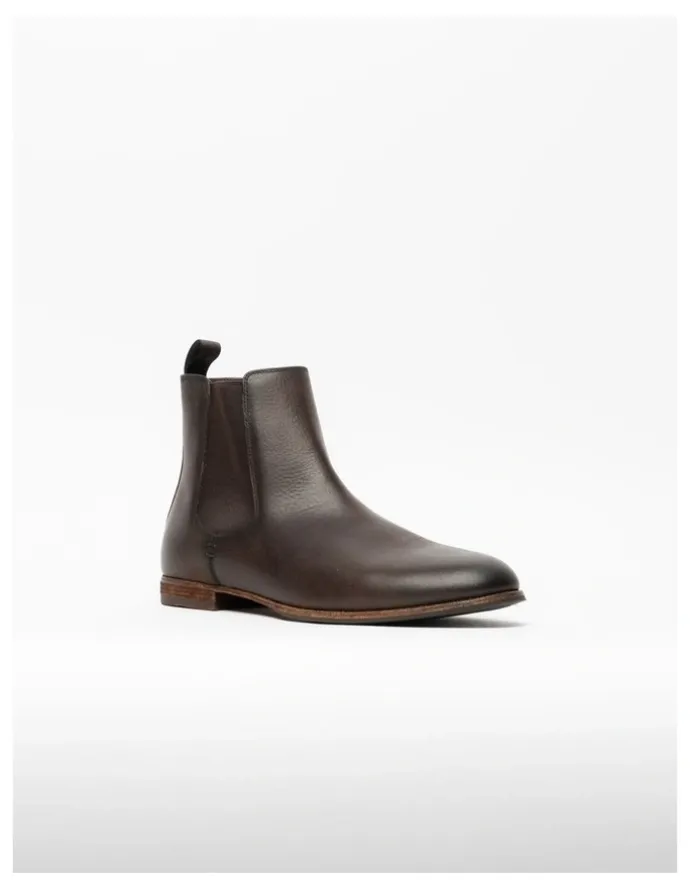 Rodd & Gunn O'Neill Chelsea Boots in Rust
