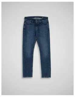 Rodd & Gunn Owaka Straight Fit Italian Denim Regular Leg Jeans in True Blue