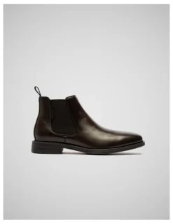 Rodd & Gunn Russlands Chelsea Boot in Chocolate