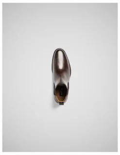 Rodd & Gunn Russlands Chelsea Boot in Chocolate