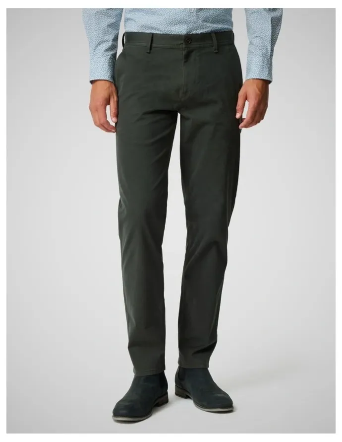 Rodd & Gunn Thomas Road 2.0 Chino Pant Short Leg in Bayleaf