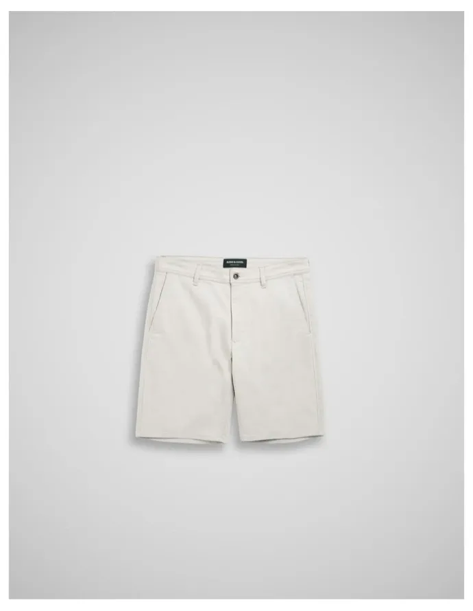 Rodd & Gunn Tongariro Sports Fit 9 Inch Short in Sand