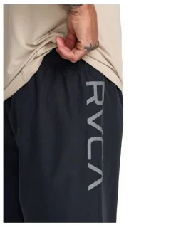 RVCA Scrapper II Walkshorts in Black