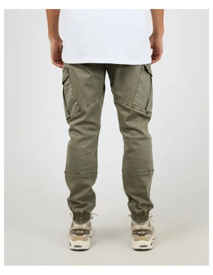 Silent Theory Defense Cargo Pant in Khaki