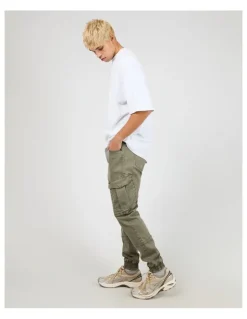 Silent Theory Defense Cargo Pant in Khaki