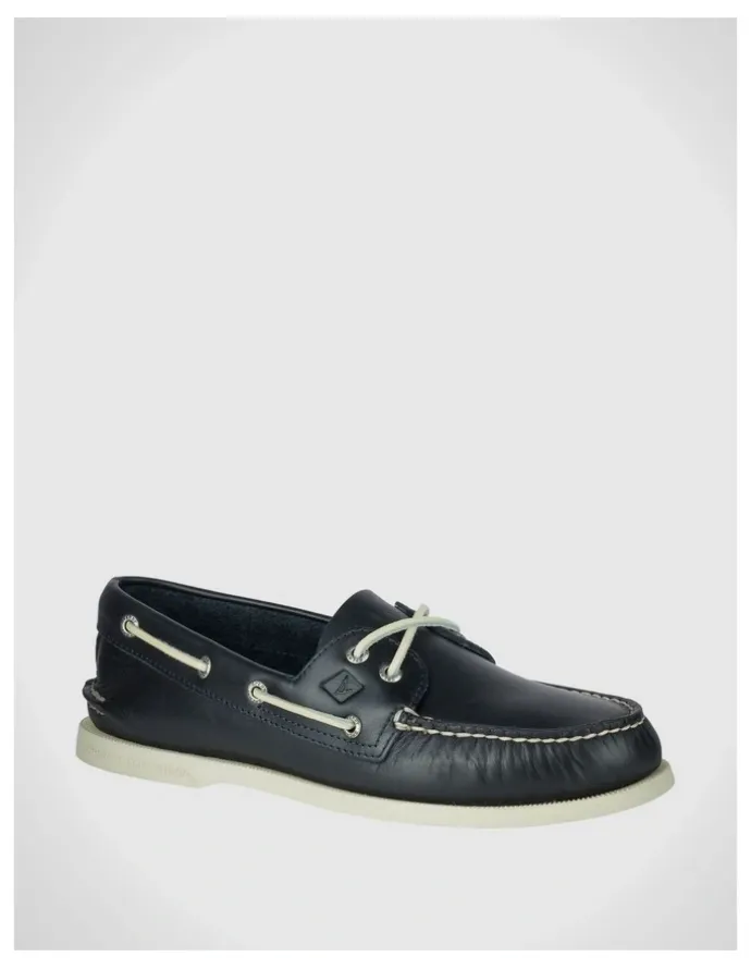 Sperry Boat Shoe in Navy