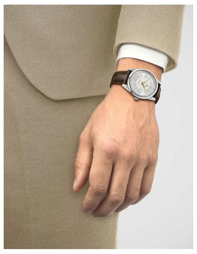Tissot Visodate Watch T1574071603100 39mm in Silver