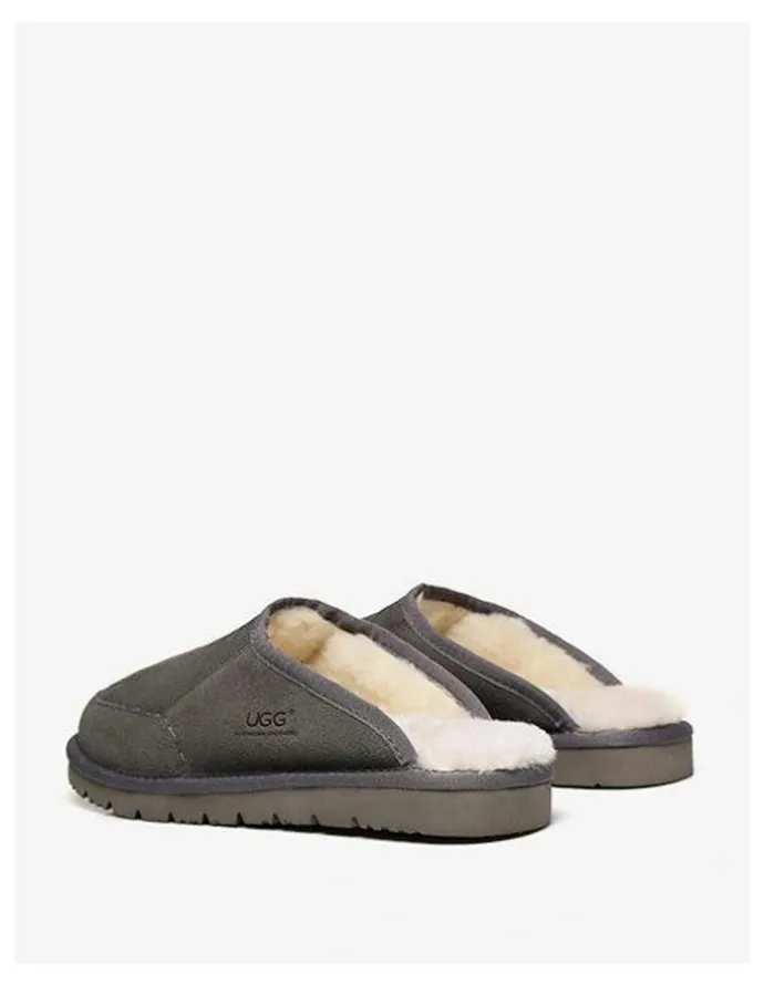 UGG Australian Shepherd Bred Cow Suede Slipper in Grey