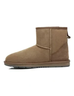 UGG Australian Shepherd Mini Classic Boots in Chestnut