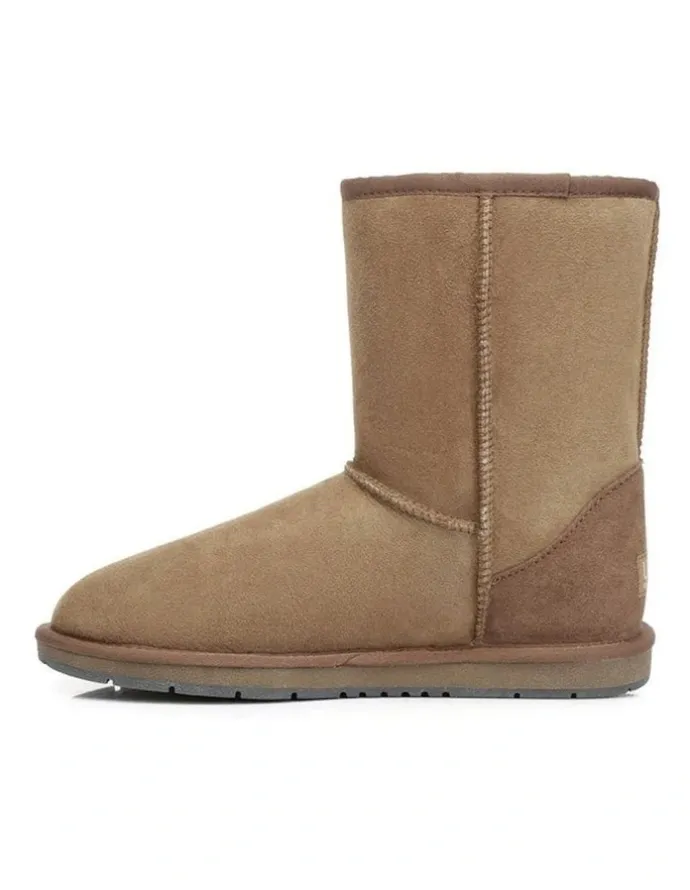 UGG Australian Shepherd Short Classic Boots in Chestnut M