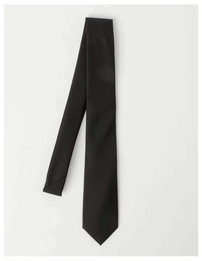 Van Heusen Plain Tie in Black