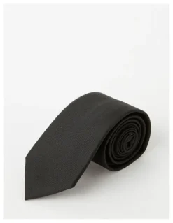Van Heusen Plain Tie in Black