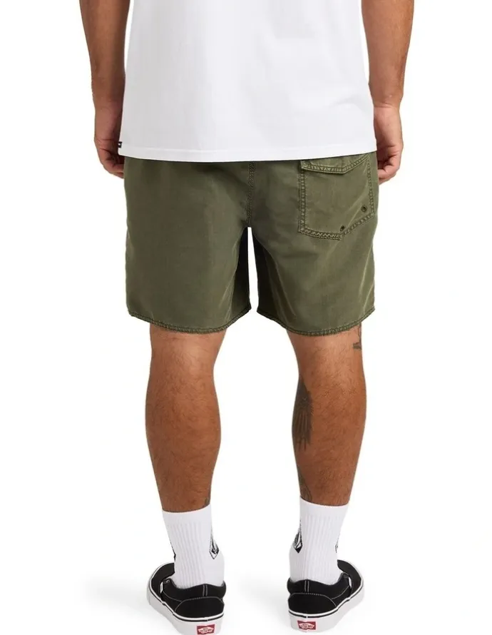 Volcom Center 17 Trunk in Green