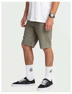 Volcom Solver Lite 5 Pocket Shorts 19 Inch in Black