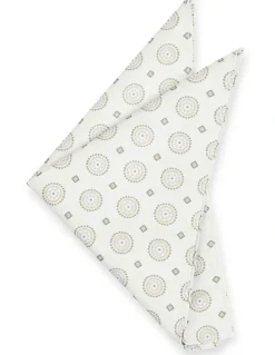 yd. Bari Tie And Pocket Square Set in Natural