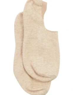 yd. No Show Socks in Natural