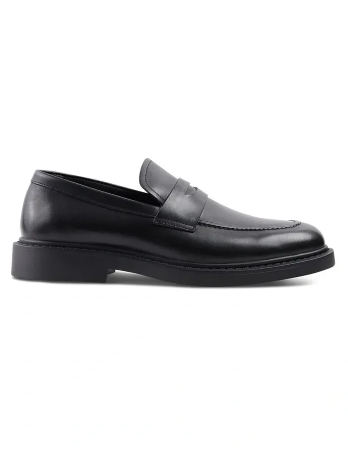 yd. Nolan Penny Leather Loafer in Black
