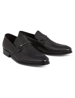 yd. Riccardo Textured Leather Loafer in Black