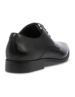 yd. Richie Textured Shoe in Black