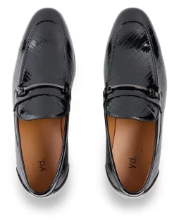 yd. Slick Patent Leather Loafer in Black