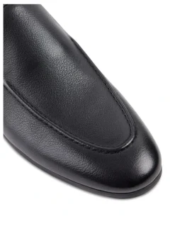 yd. Teddy Leather Loafer in Black