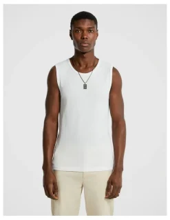 yd. Atwood Singlet in White