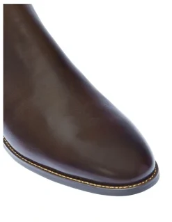 yd. Barrett Boots