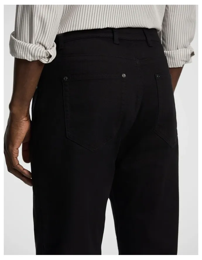 yd. Bronson Straight Chino in Black