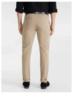 yd. Danny Super Stretch Slim Chinos in Sand