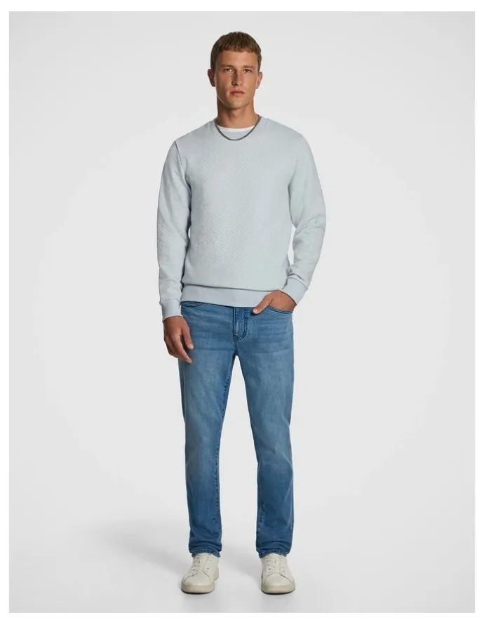 yd. Duke Slim Jean in Light Wash