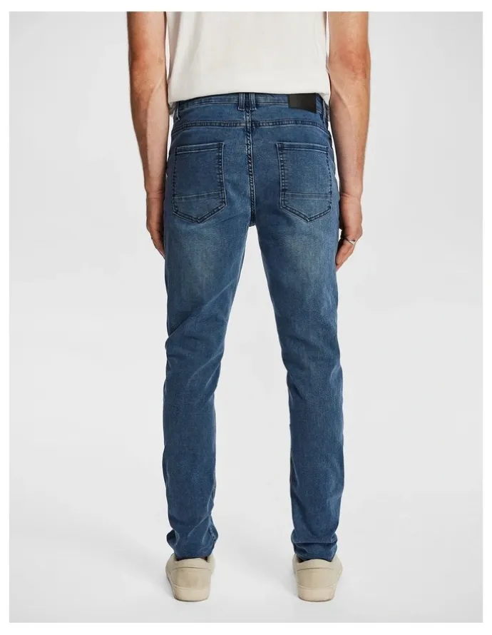 yd. Joni Slim Tapered Jean in Blue