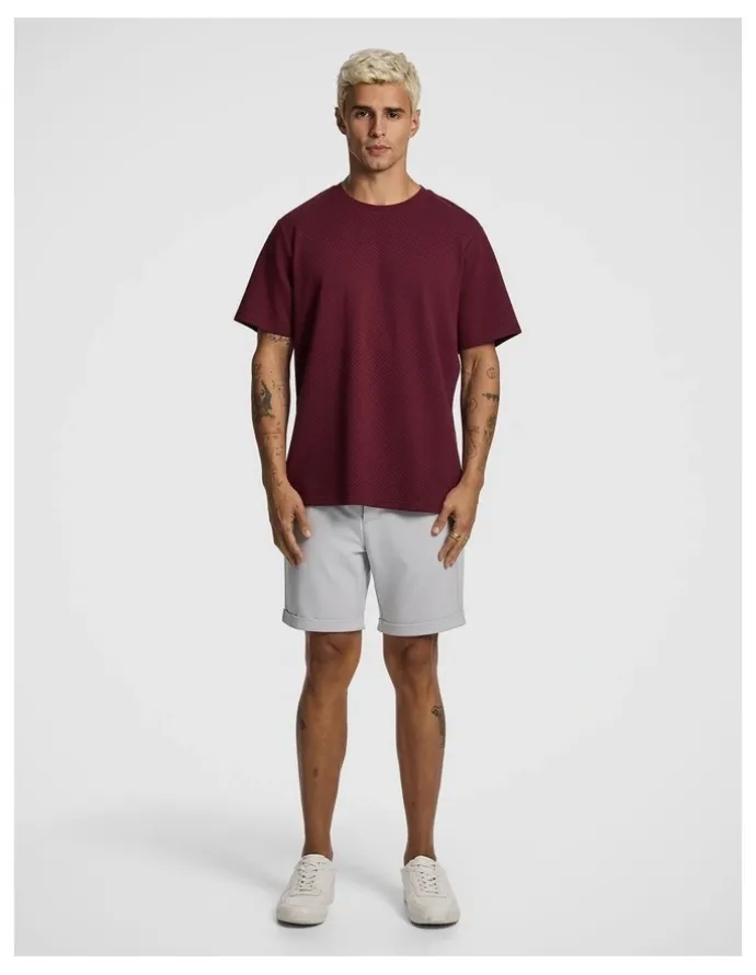 yd. Lynx Textured Tee in Burgundy