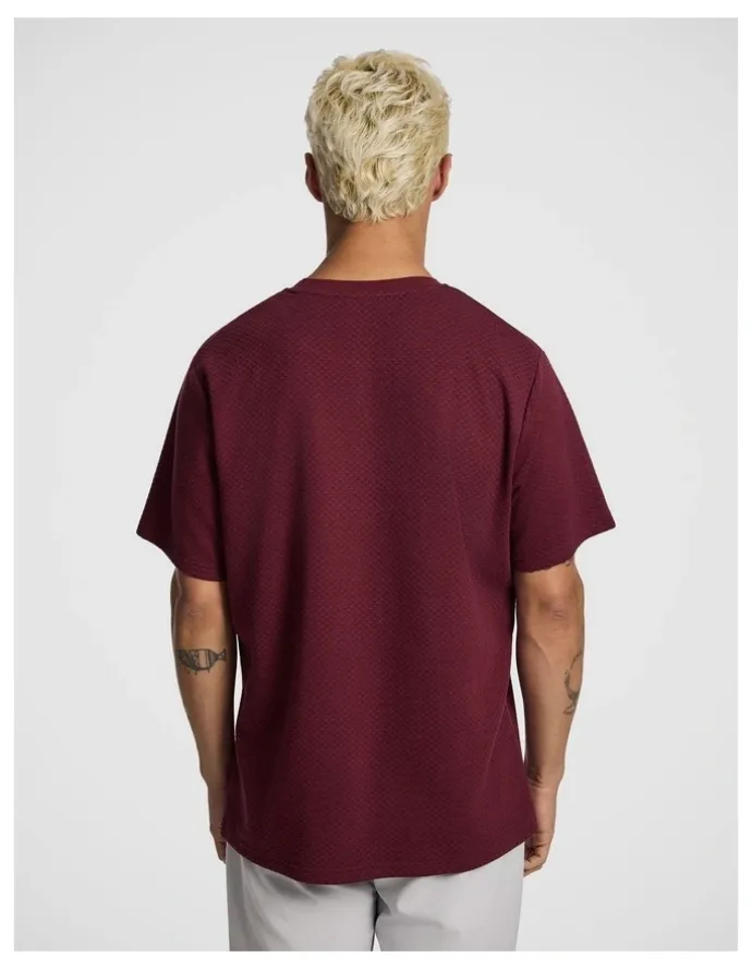 yd. Lynx Textured Tee in Burgundy