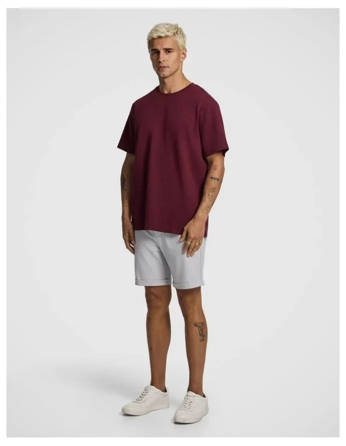 yd. Lynx Textured Tee in Burgundy