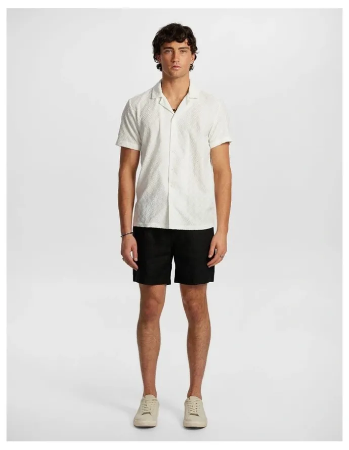 yd. Manta Linen Short in Black