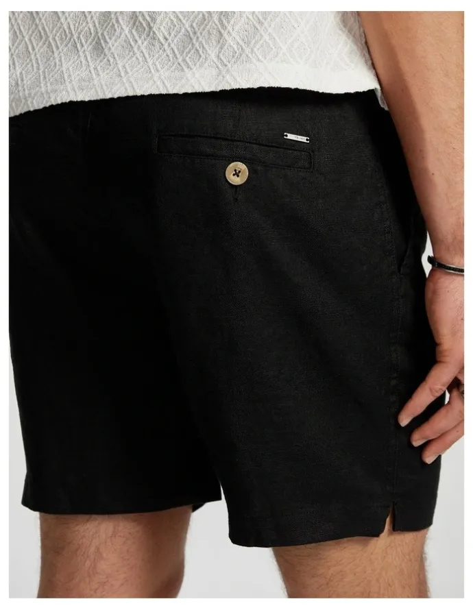 yd. Manta Linen Short in Black