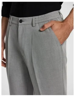 yd. Motion Slim Cropped Chino in Grey