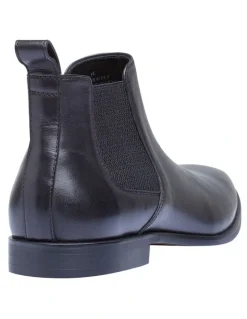yd. New York Chelsea Boot